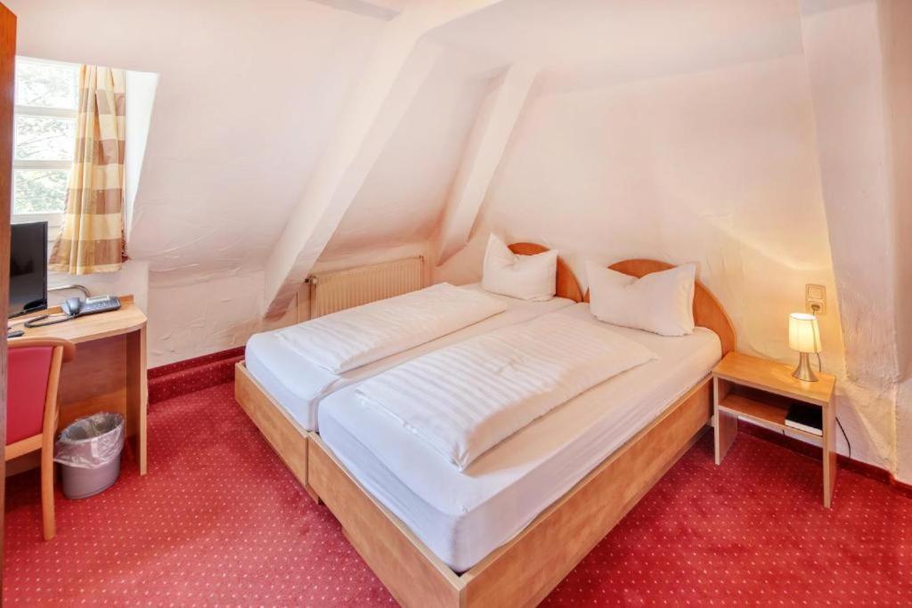Hotel Restaurant Mathildenhof プルハイム エクステリア 写真
