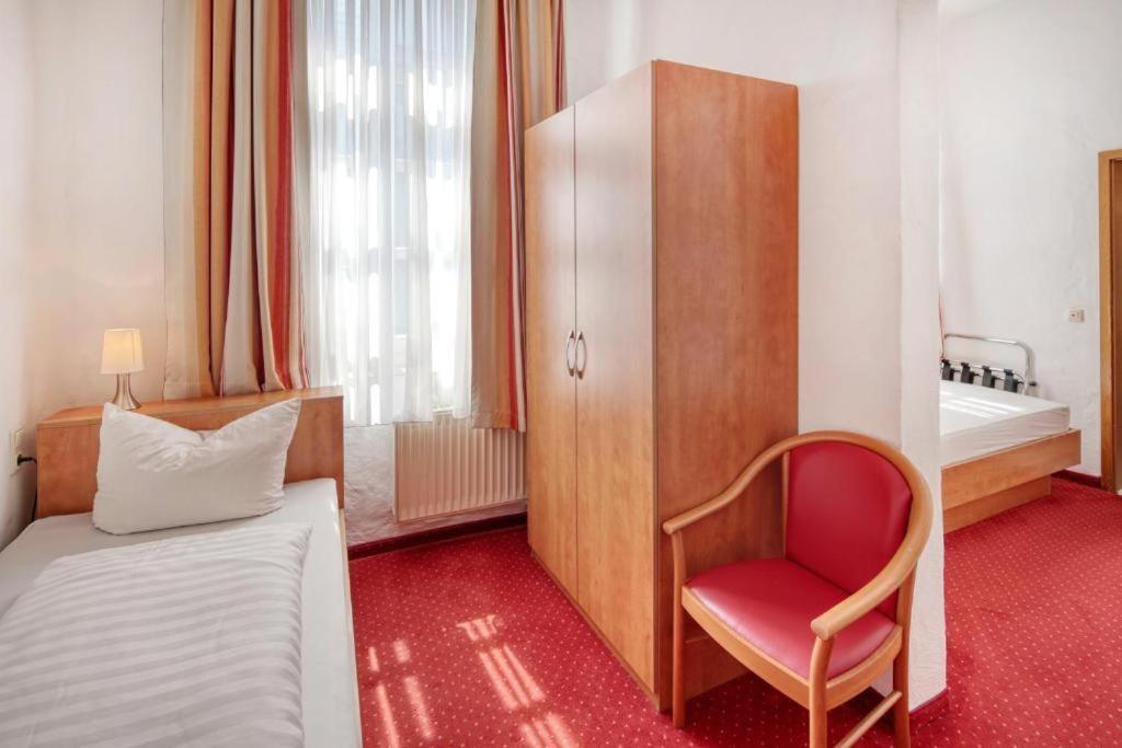 Hotel Restaurant Mathildenhof プルハイム 部屋 写真