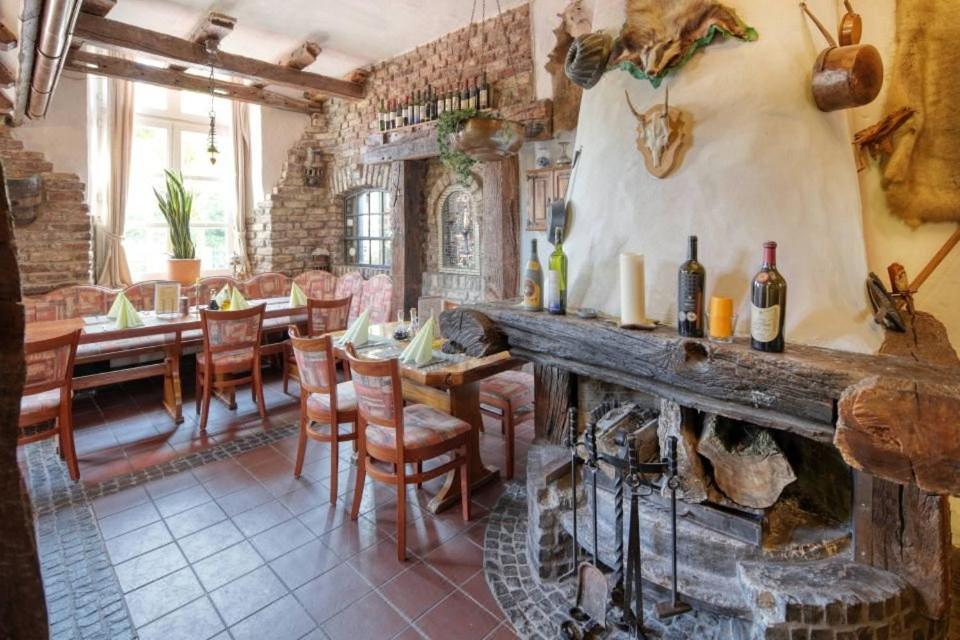 Hotel Restaurant Mathildenhof プルハイム エクステリア 写真
