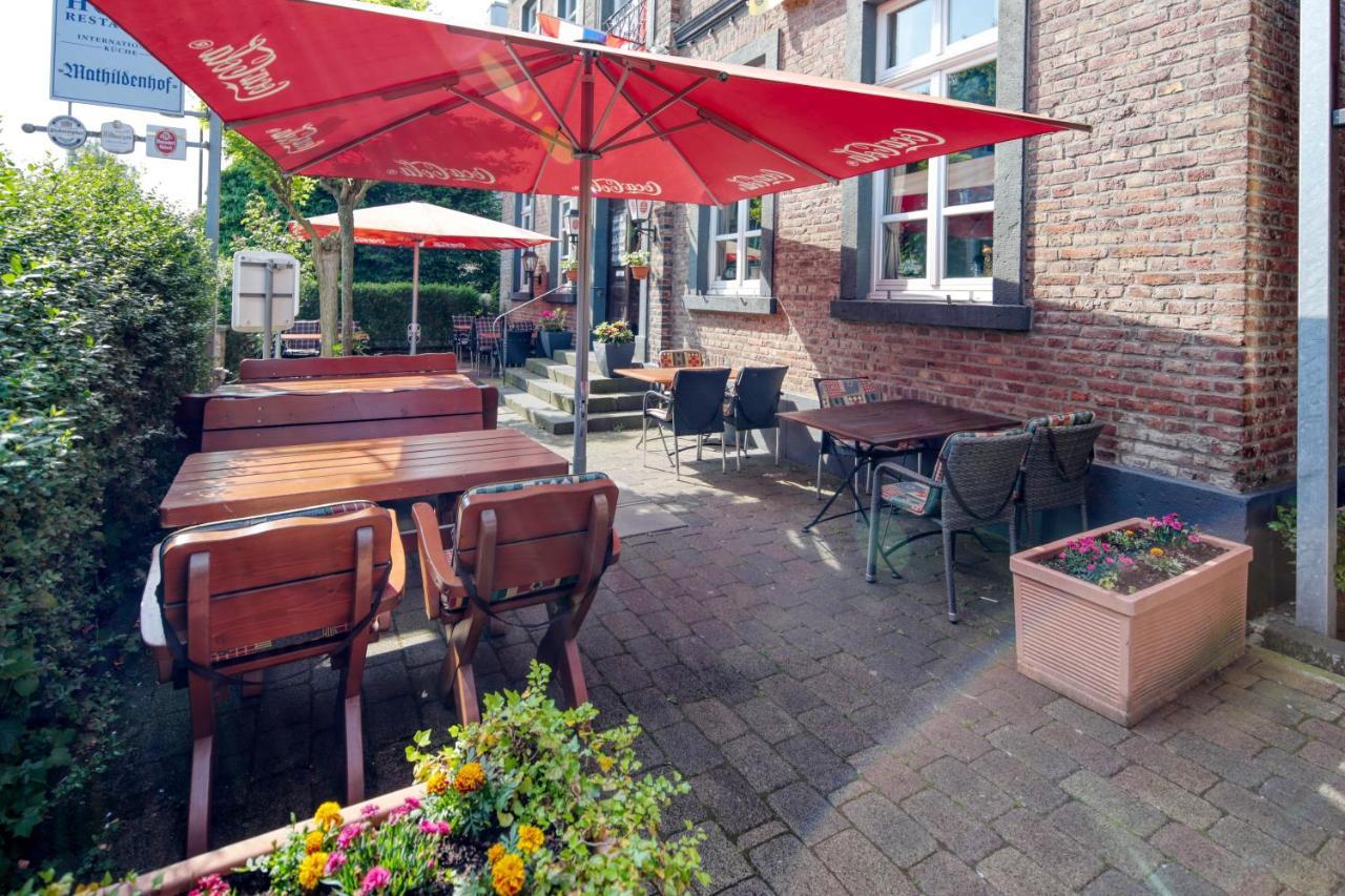 Hotel Restaurant Mathildenhof プルハイム エクステリア 写真