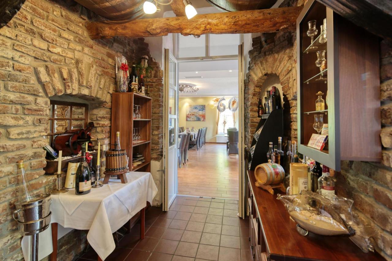 Hotel Restaurant Mathildenhof プルハイム エクステリア 写真